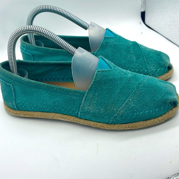 TOMS Suede Leather Turquoise Espadrilles Flats Sz 6.5 - Picture 2 of 7